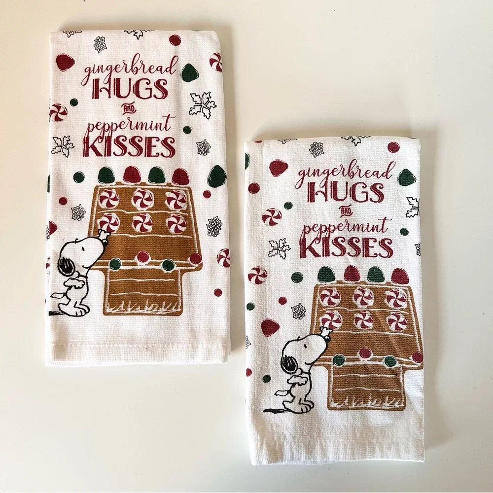 Peanuts Snoopy Gingerbread Christmas Towel Set - Picture 2 of 4